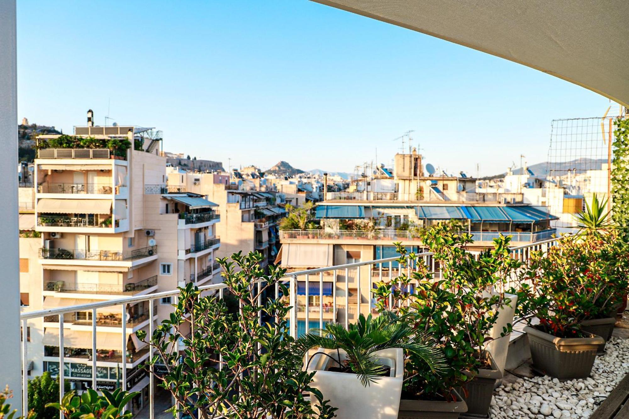 Renovated Apartment With Roof Garden Access, 15 M Walk To Acropolis Aten Exteriör bild