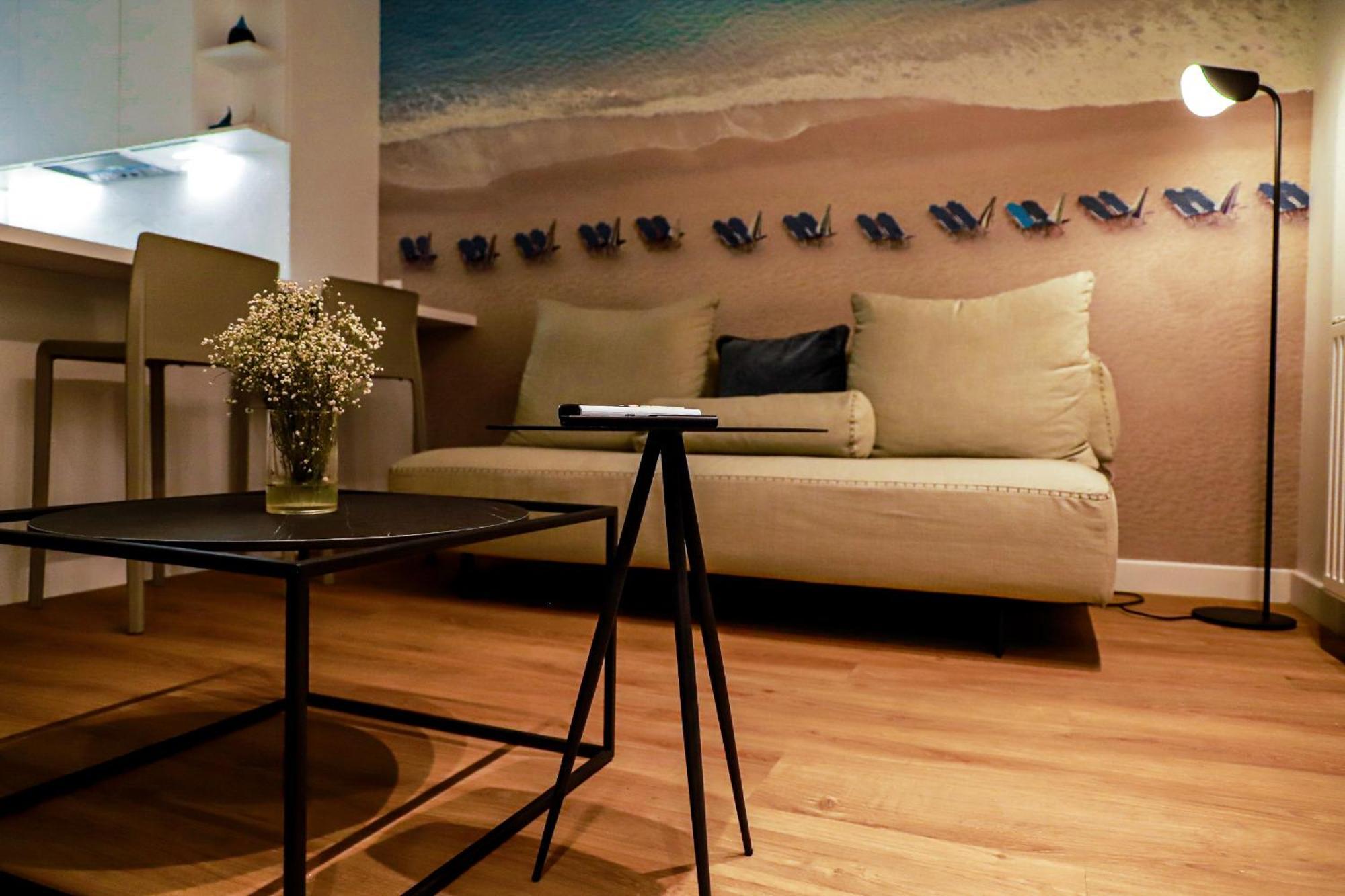 Renovated Apartment With Roof Garden Access, 15 M Walk To Acropolis Aten Exteriör bild