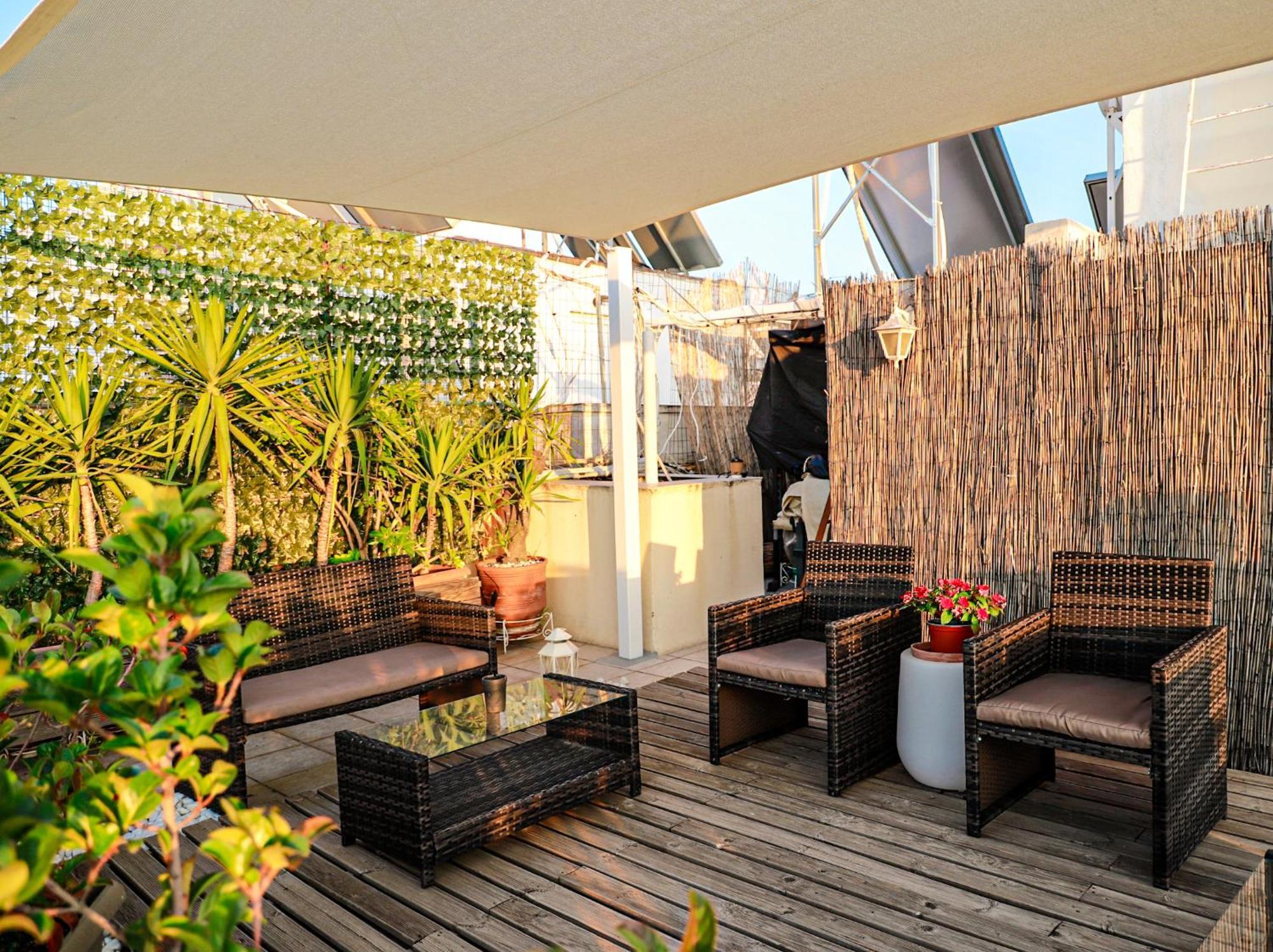 Renovated Apartment With Roof Garden Access, 15 M Walk To Acropolis Aten Exteriör bild